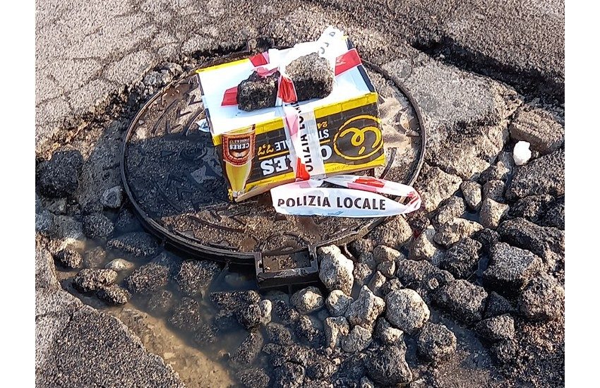 Segnaletica stradale fai da te a Terracina…