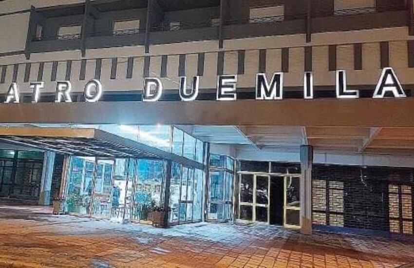 Ripartenza col botto per il Duemila a Ragusa. Cassì: “Teatro pieno, code all’ingresso: sembrava un dejavu”