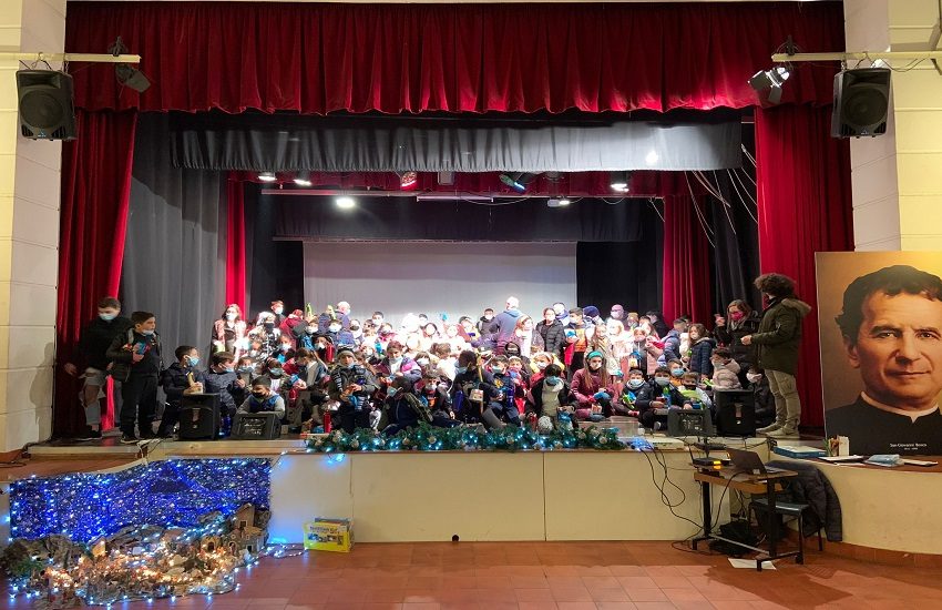 Festa natalizia oratori salesiani di Catania alla Madonna della Salette