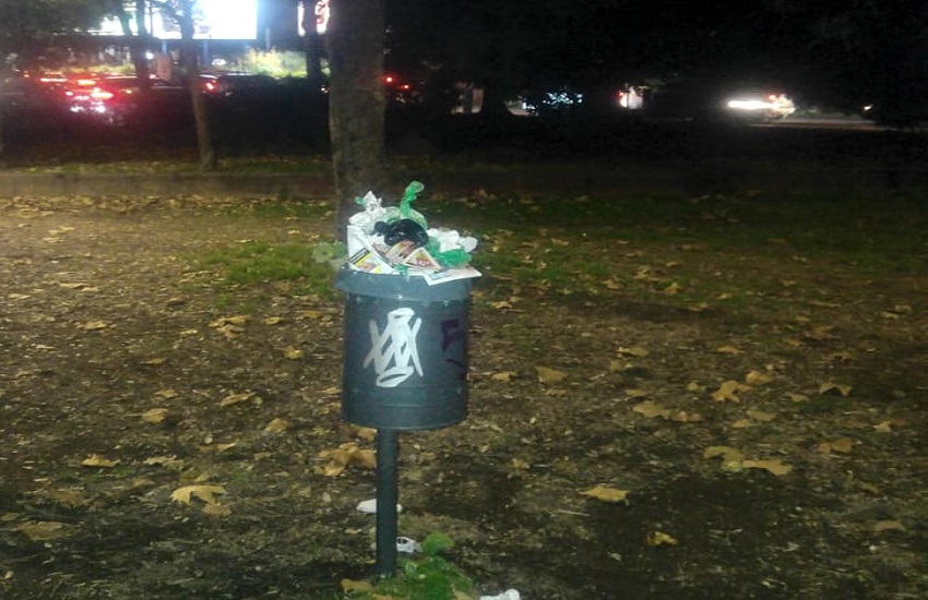 Catania, folta presenza di spazzatura nei cestini del parco Falcone: ecco il motivo -GALLERY