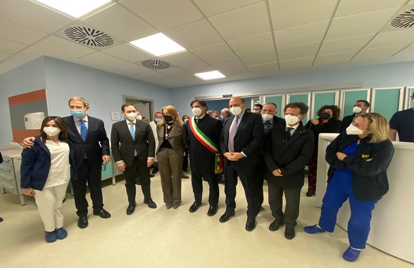 Inaugurato Pronto Soccorso ospedale S.Marco. Musumeci: “Risultato impegno sinergico con tutti gli enti coinvolti” – GALLERY