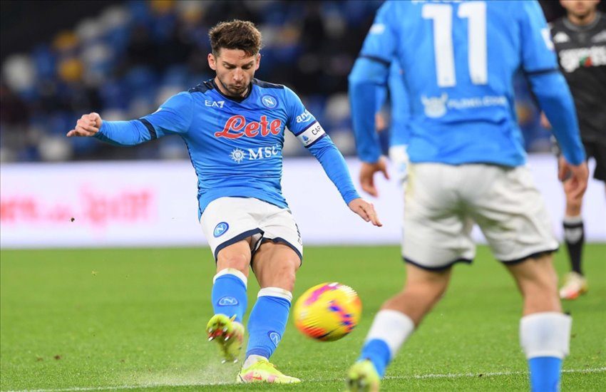 Napoli-Empoli 0-1: azzurri spenti e sfortunati, è crisi?