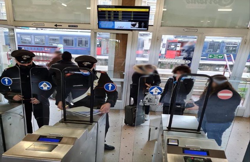 Green Pass, centinaia di controlli tra Torre Annunziata e città limitrofe: una denuncia e due sanzioni