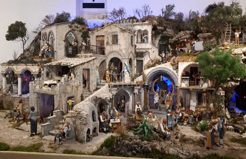 “Il presepe in miniatura nella città dei musei”: torna a Chiaramonte la mostra-concorso dedicata al Natale e ai presepi. Inaugurazione domenica