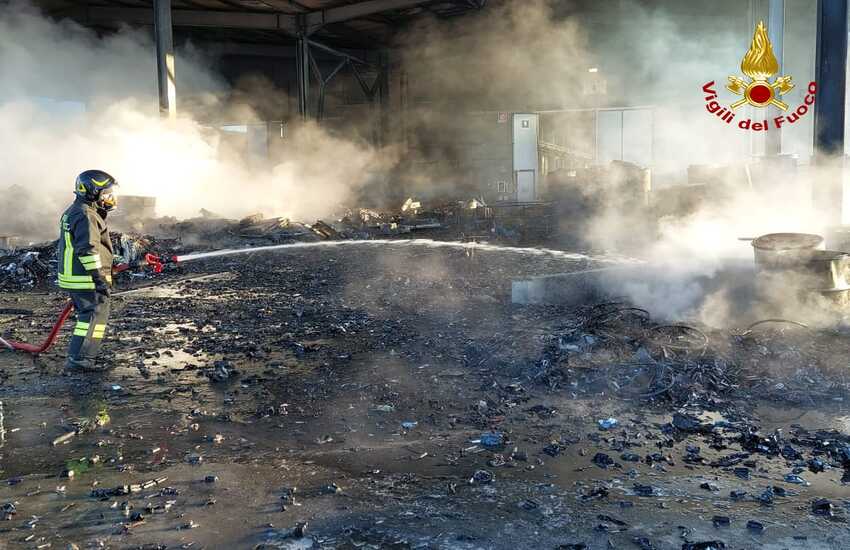 Tragedia a Ravanusa (Agrigento): fuga di gas distrugge cinque palazzine, tre le vittime