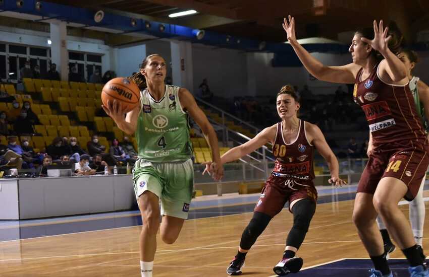 Passalacqua Ragusa: rottura dei legamenti per Chiara Consolini