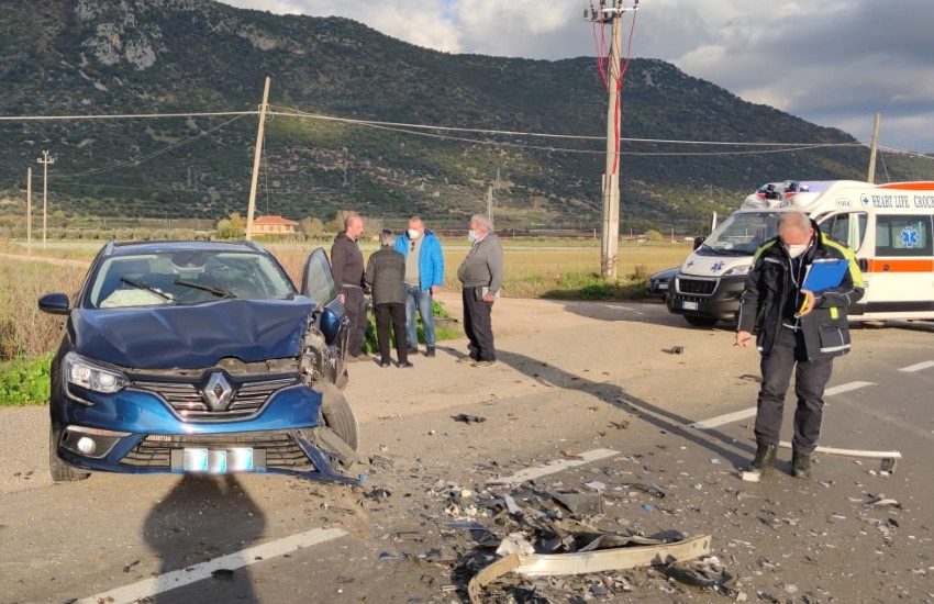 Terribile scontro a Sezze Scalo: due persone coinvolte