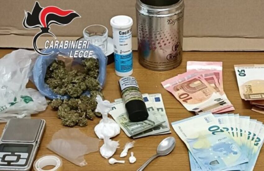 Droga e detenzione abusiva di armi da guerra. Scattano cinque arresti per spaccio nel Salento