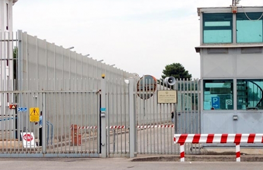 Focolaio Covid nel carcere di Taranto: la denuncia del Sappe