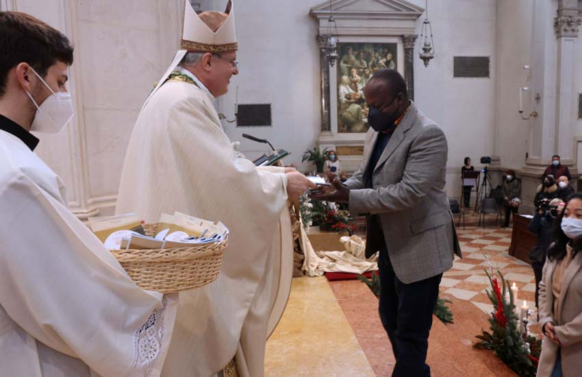 Treviso, il Vescovo Michele Tomasi alla celebrazione solenne dell’Epifania. «Il bene dell’incontro tra le culture»