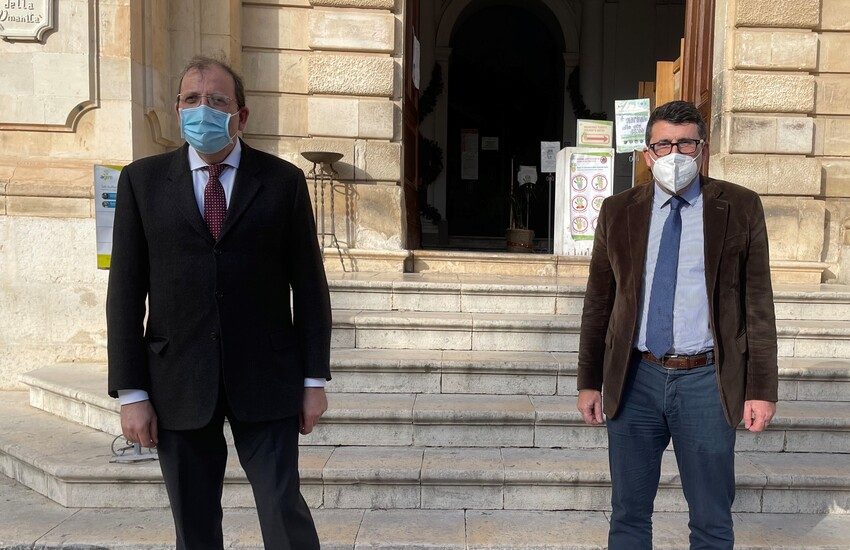 Scicli: primo giorno di lavoro per il nuovo segretario comunale Michelangelo Lo Monaco