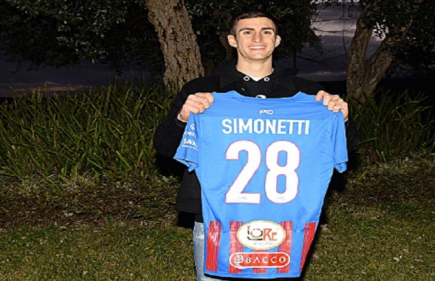 Primo acquisto invernale in casa Catania: il centrocampista Simonetti