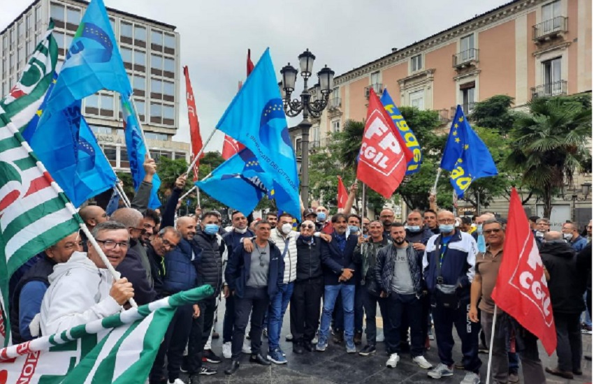 Catania, consorzio Gema per raccolta rifiuti Lotto Centro non applica contratto nazionale: i sindacati alzano la voce