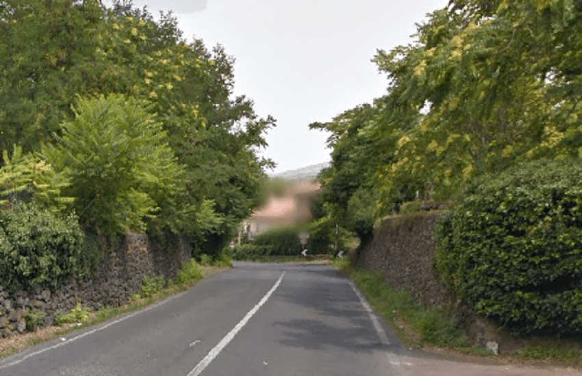 Linguaglossa, scontro tra due furgoni sulla Strada Statale 120: due feriti