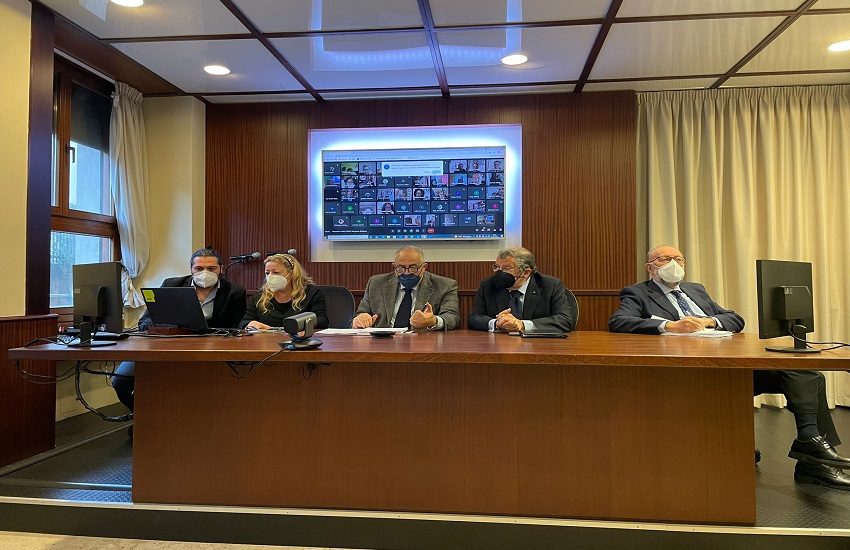 Rientro a scuola in Sicilia domani: le parole di Musumeci e Lagalla