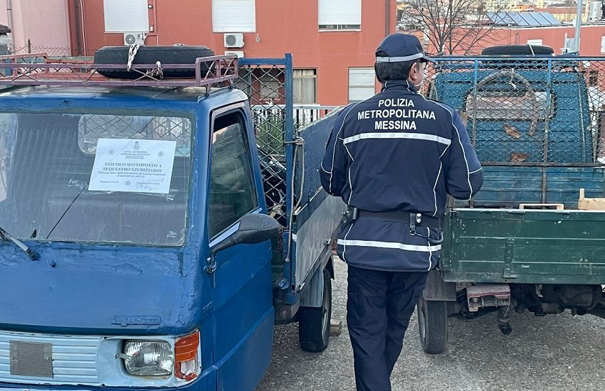 Trovato con auto riportanti targhe contraffatte: Polizia Metropolitana e Municipale multano un 64enne