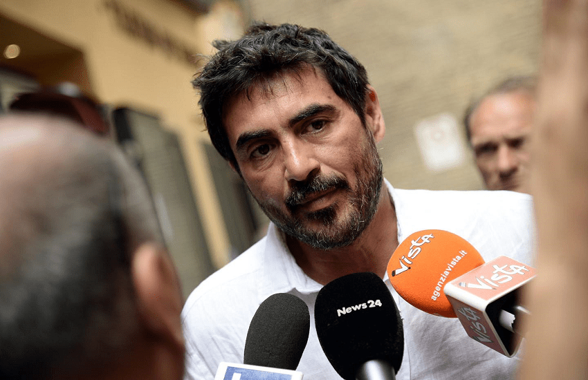 Berlusconi al Quirinale, Fratoianni: “Nessuno peggio di lui per quel ruolo, un oltraggio istituzionale”