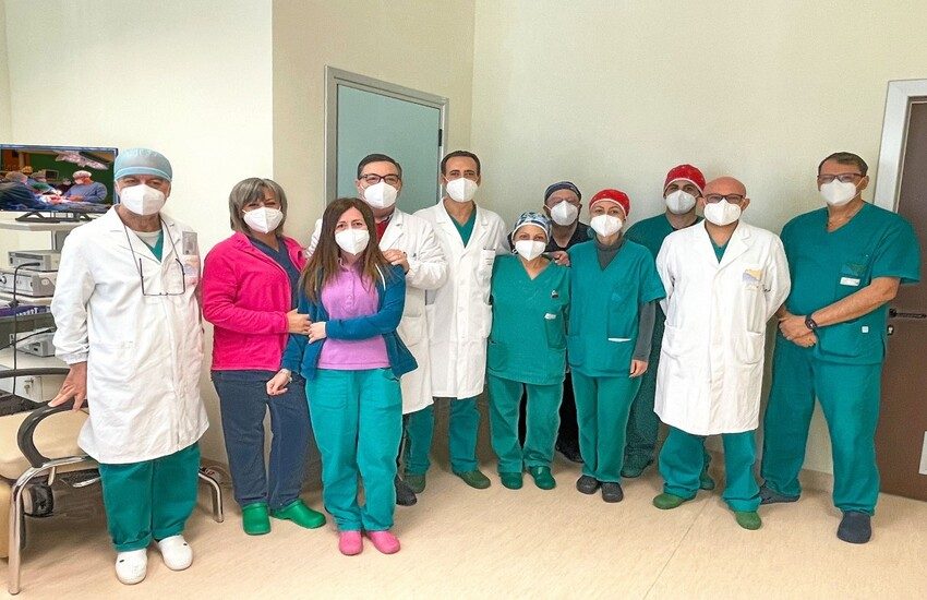 Importante intervento di laringectomia totale per un tumore maligno della laringe a Ragusa: una storia di buona sanità