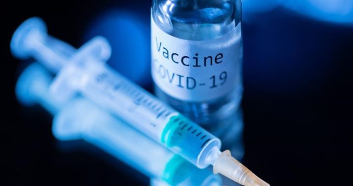L’Ema frena sulla quarta dose: “troppi vaccini ravvicinati abbassano le difese”