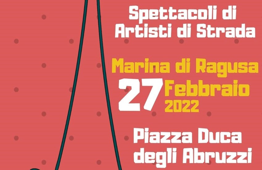 Una domenica carnevalesca a Marina di Ragusa: spettacoli, clown e giochi di fuoco in Piazza Duca degli Abruzzi