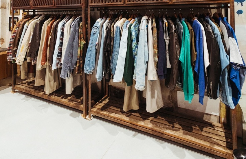 Milano: Retrograde, torna il garage sale di East Market dedicato all’abbigliamento vintage