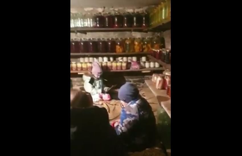 VIDEO – Ore 20. In collegamento diretto dalla Regione di Odessa, bombardamenti in corso. La testimonianza dal bunker