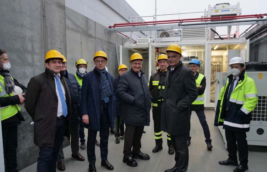 Venezia, visita del sindaco alla stazione di servizio Eni dove è stato realizzato il primo distributore di idrogeno