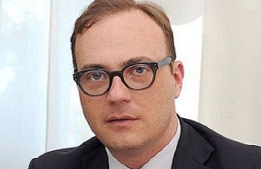 Spaccio, si fa il nome del senatore Cerno: “Non c’entro, frequentavo una persona sbagliata”