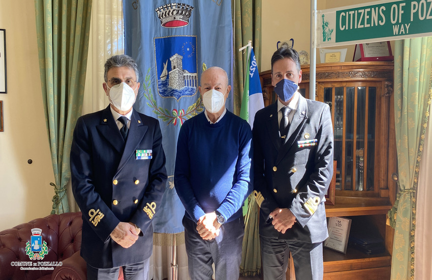 Pozzallo: il Direttore Marittimo Della Sicilia Orientale, Contrammiraglio Giancarlo Russo, in visita a Palazzo di Città