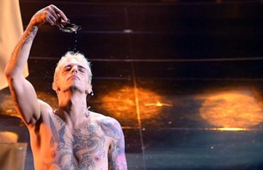 Il Codacons denuncia Achille Lauro per vilipendio della religione
