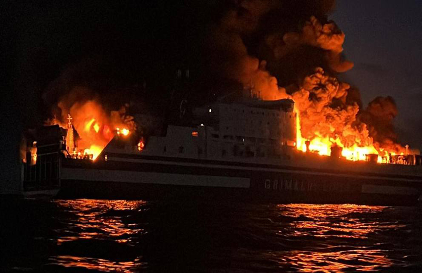 Traghetto Grimaldi Lines preda delle fiamme tra Grecia e Italia: passeggeri evacuati