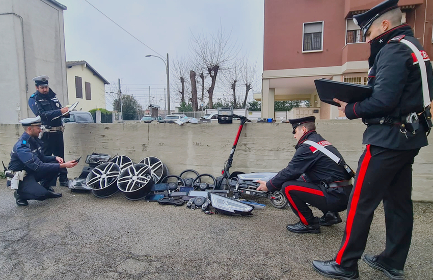 20.000 euro di pezzi di ricambio provenienti da auto cannibalizzate ritrovati a Bologna