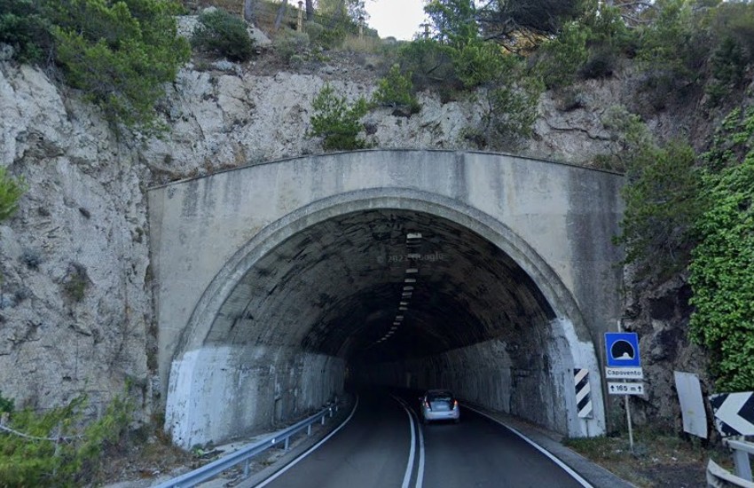 Lavori di manutenzione lungo la Flacca tra Fondi, Gaeta e Itri: strada chiusa