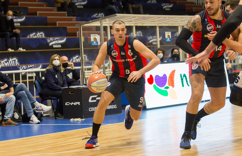 Basket B/M: ‘Conti 38’ trascina Taranto nella vittoria di Pozzuoli