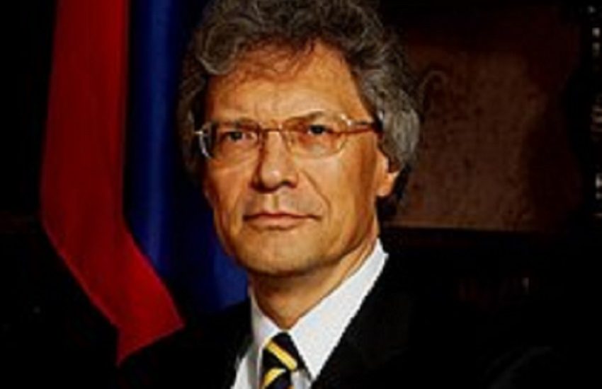 L’ambasciatore russo contro l’Italia: “Vostri armamenti uccideranno russi”