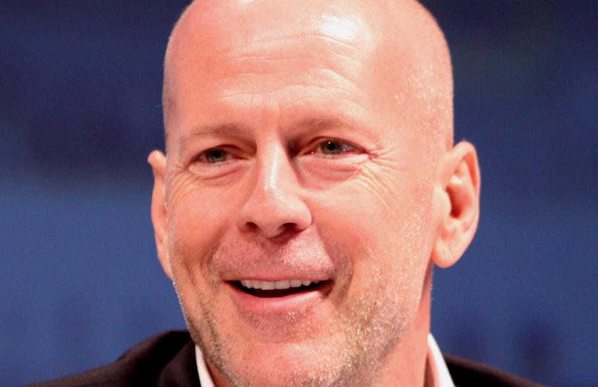 Il ritiro di Bruce Willis dal cinema: “afasia”