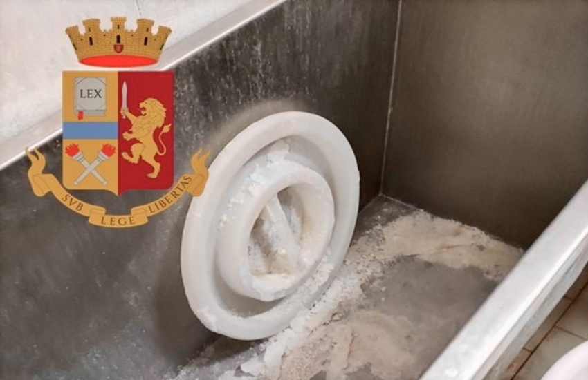 Scarsa igiene e materiali in cattivo stato: chiuso un caseificio nel tarantino