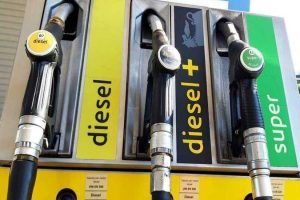 Caro carburanti: il governo proroga il taglio delle accise fino a maggio