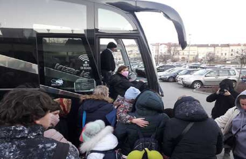 Il pullman della missione Favara for Ukraine torna in Sicilia