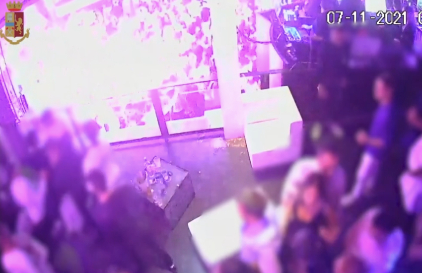 Bologna: Calciatore aggredito in discoteca, quattro arresti. Le immagini