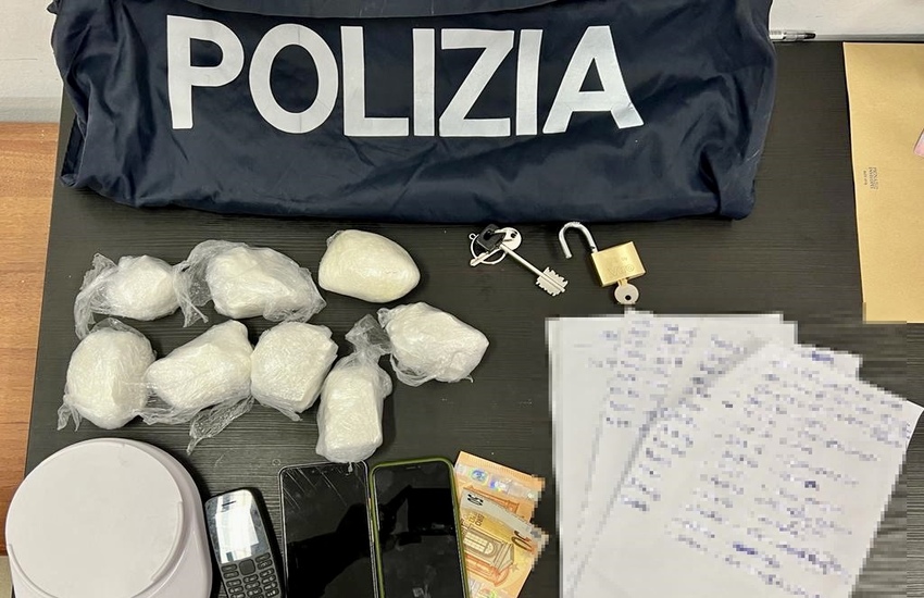 Droga a Paderno Dugnano (MI): Poliziotto ‘gettato’ da auto in corsa, arrestato 29enne