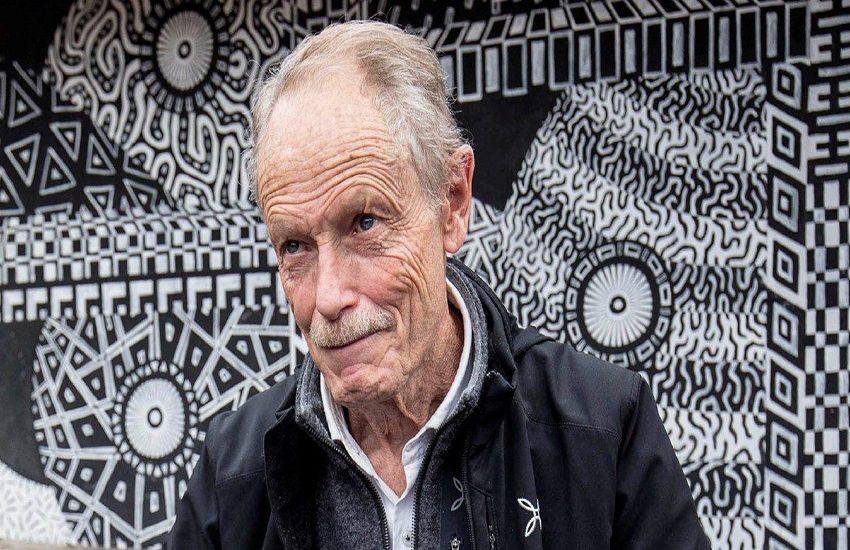 Erri De Luca: “Io pacifista storico dico che armare l’Ucraina è l’unica soluzione”
