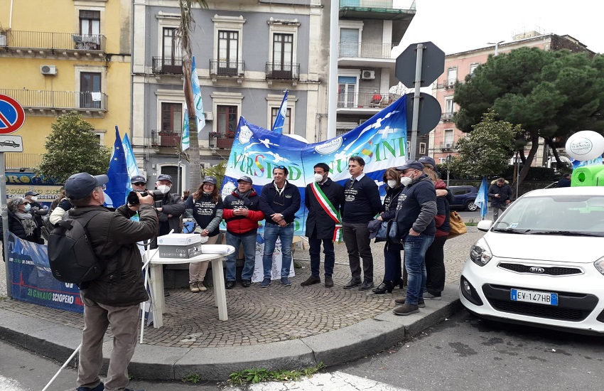 Protesta Nursind per criticità sanità, il vicensindaco di Caltagirone Crispino: “Urgenti azioni per rendere funzionali i reparti dell’ospedale Gravina”