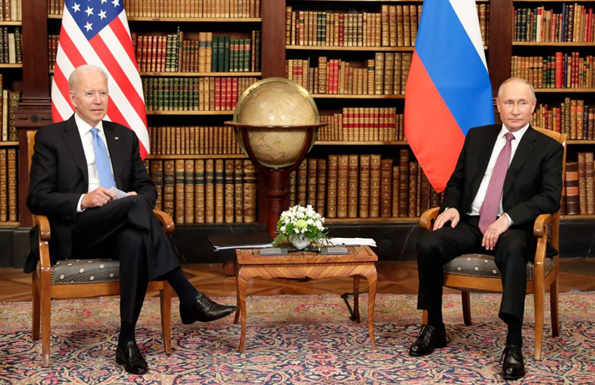 I rapporti fra Usa e Russia a rischio rottura: "Inaccettabili le parole di Biden"