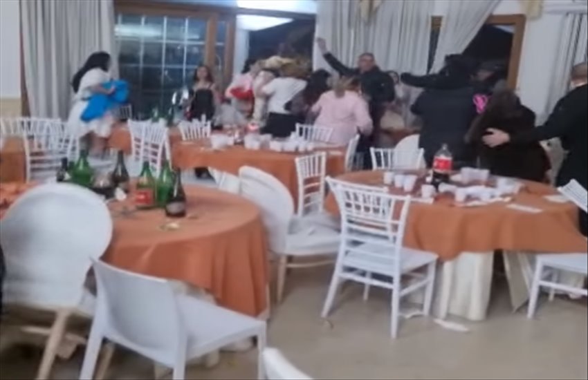 La Festa delle donne si trasforma in una vergognosa rissa al locale “La Lanterna” di Villaricca. I titolari si difendono: “Siamo anche noi vittime” (VIDEO)