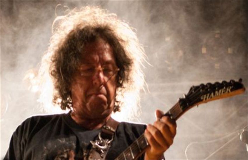 Bufera su Alberto Radius, chitarrista dei Formula 3: “I napoletani? Rubano solo, noi milanesi invece abbiamo voglia di fare”