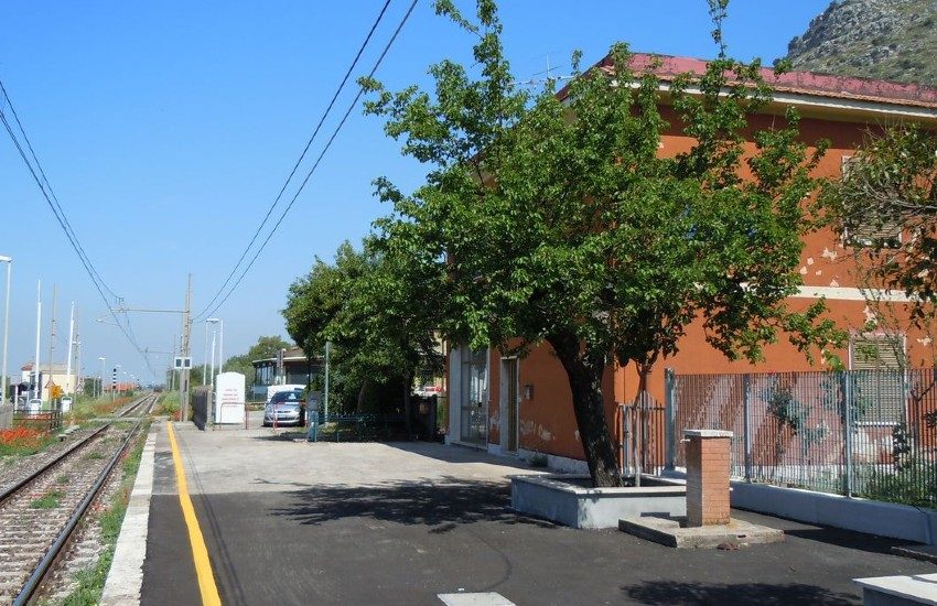 Folgorato dai cavi della ferrovia: tragedia a Terracina