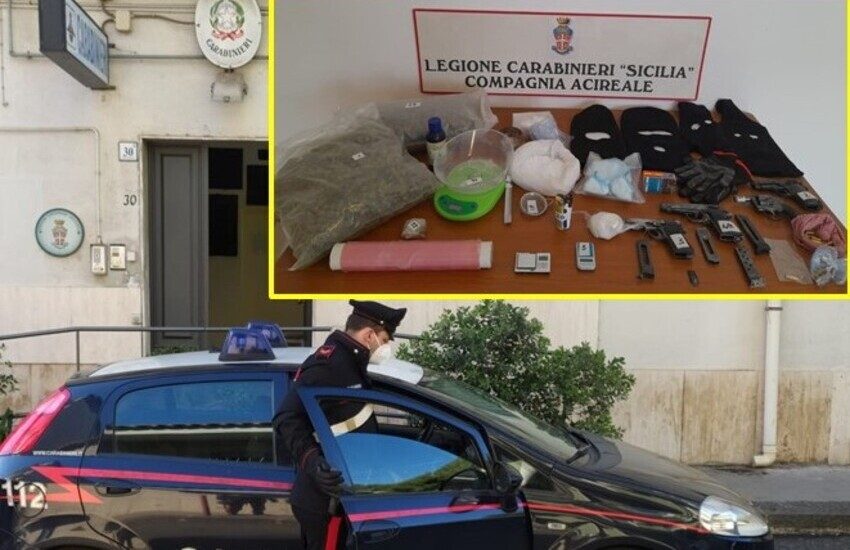 Aci Catena, trovati in un cantiere armi, droga e passamontagna
