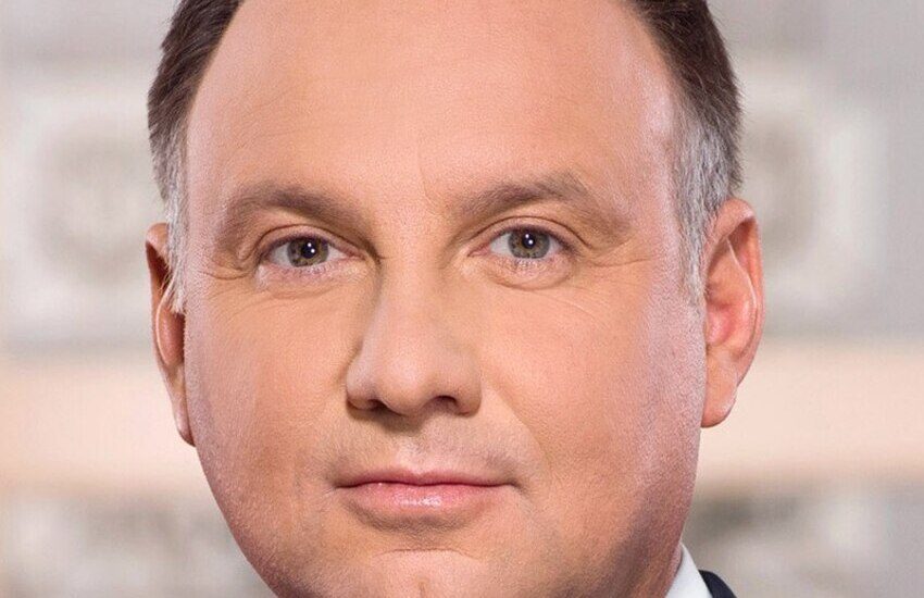 Polonia, il presidente Duda: “Se Putin usasse armi chimiche interverrebbe la Nato”