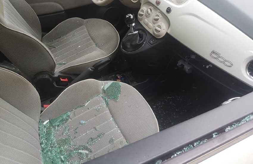 Ennesimo furto a Sezze: auto borseggiata nel parcheggio del cimitero